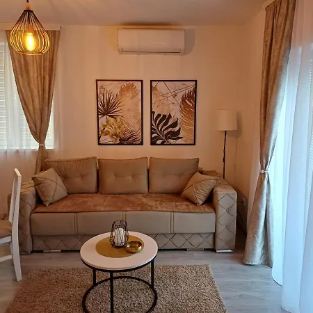 Silver Lux Srebrno Jezero 아파트 Veliko Gradište